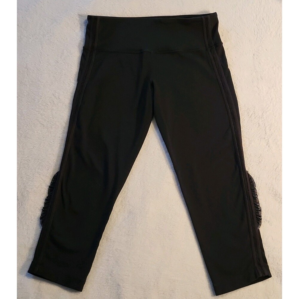 Lululemon Crop Ruffle Leggings Size 6 Black Yoga Great Condition
